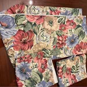 Vintage 5 piece Floral Patterned curtainSet